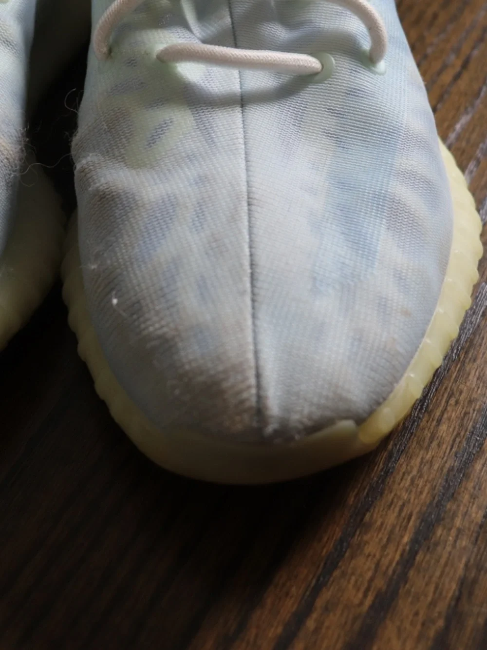 Adidas Yeezy Boost 350 V2 Mono Ice Low Top Athletic Sneaker Size 11 White Blue - Picture 3 of 16